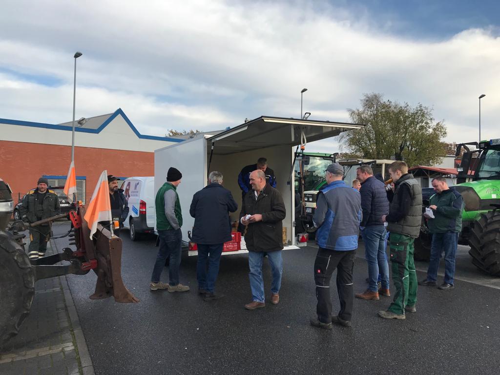 newsimages/51-Trecker 15.jpg